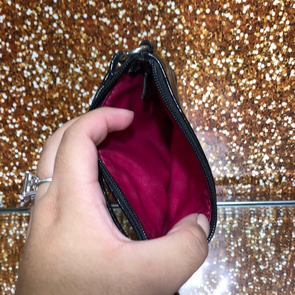 Vintage black patent wristlet - Picture 4 of 6